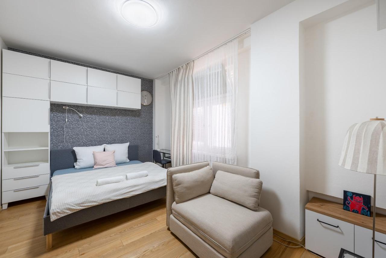 Lotus Apartment Praga Exterior foto